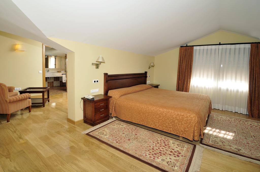 Hotel Penarrubia Саорехас Экстерьер фото