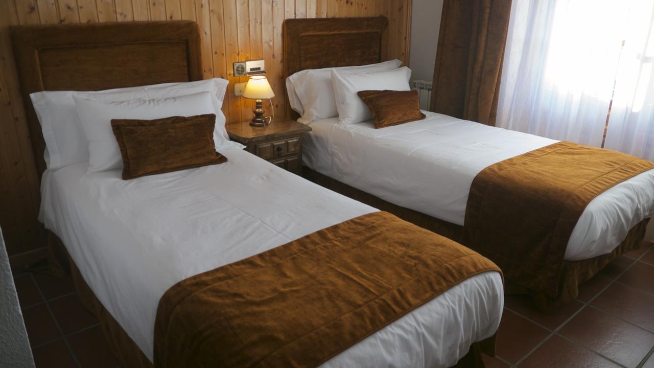 Hotel Penarrubia Саорехас Экстерьер фото